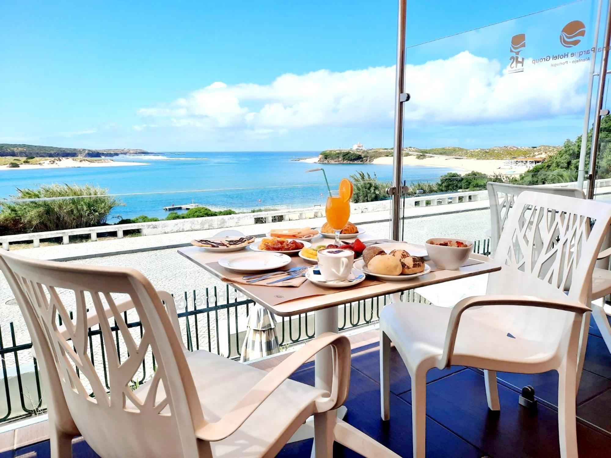 Hotel Hs Milfontes Beach - Duna Parque Resorts & Hotels Вила-Нова-де-Мильфонт Экстерьер фото
