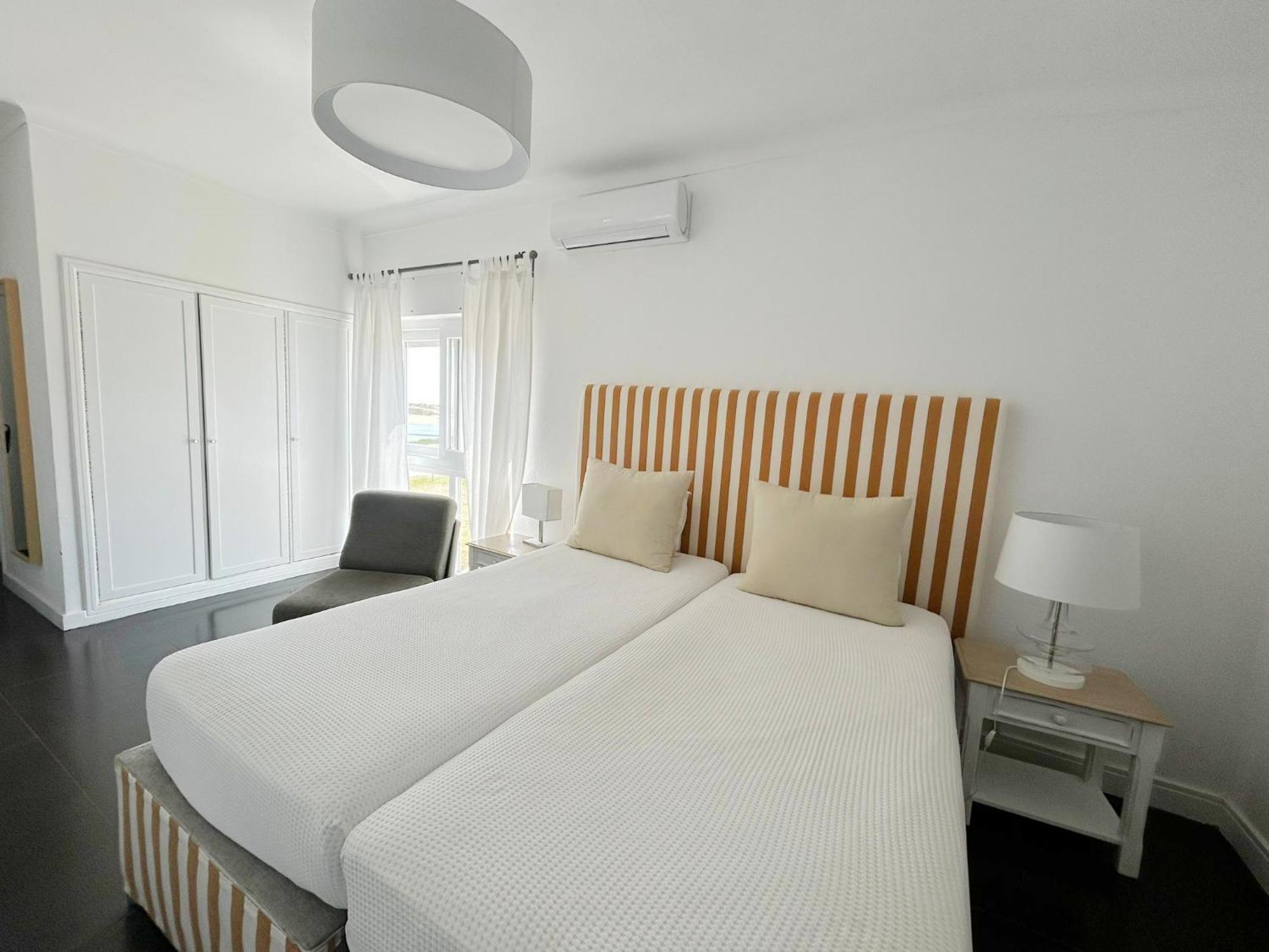 Hotel Hs Milfontes Beach - Duna Parque Resorts & Hotels Вила-Нова-де-Мильфонт Номер фото